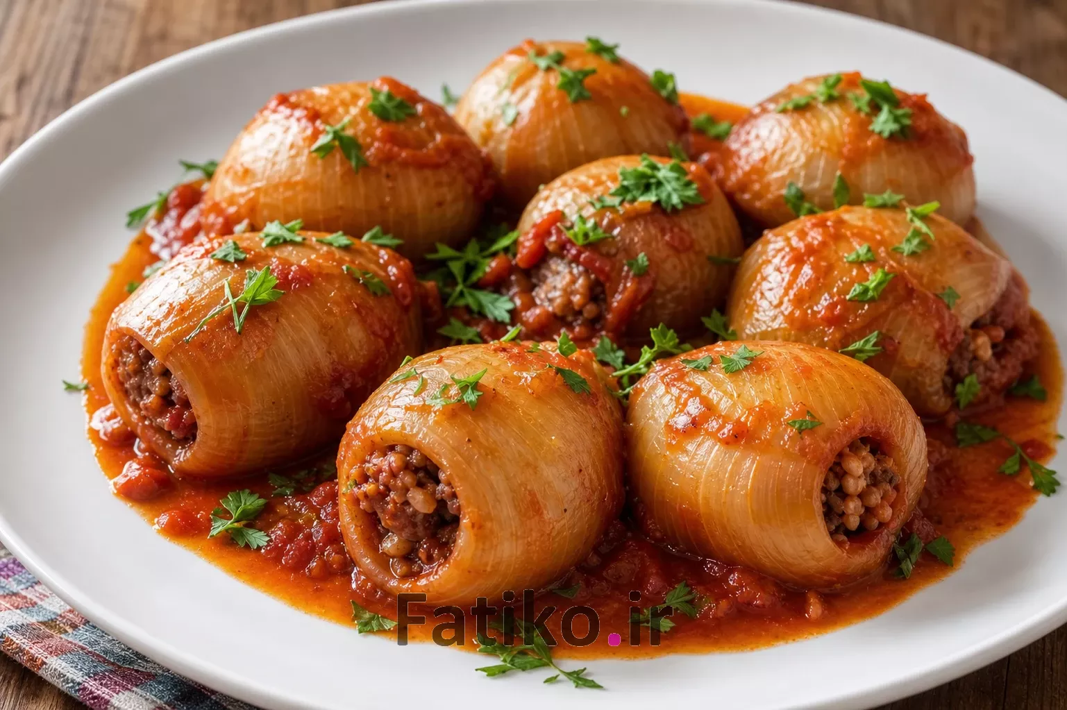 طرز تهیه دلمه پیاز مجلسی؛ دستور پخت قدم‌به‌قدم با رازهای سرآشپز